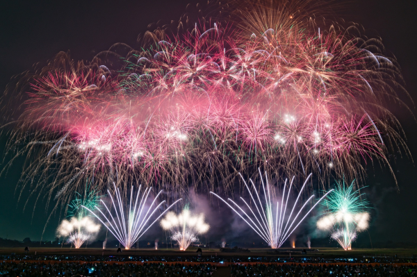 燃えよ！商工会青年部！！こうのす花火大会 - 「HANABITO」全国花火